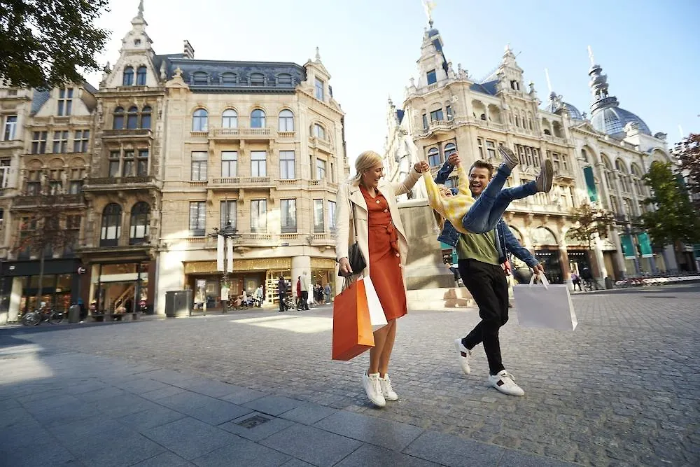 Ibis Antwerpen Centrum 3*, Антверпен