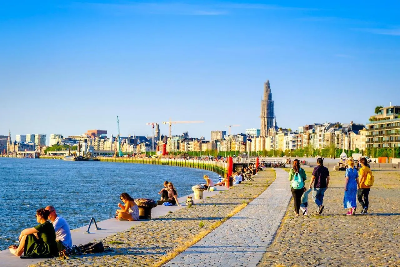 Отель Ibis Antwerpen Centrum