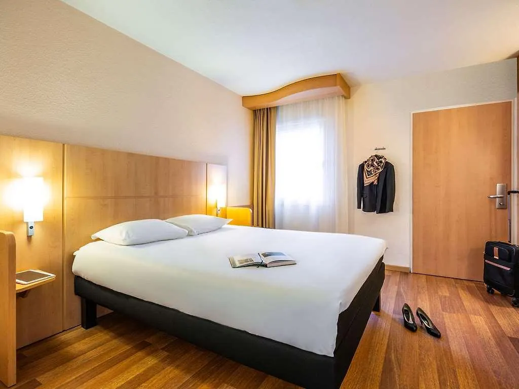 Ibis Antwerpen Centrum 3*, Антверпен